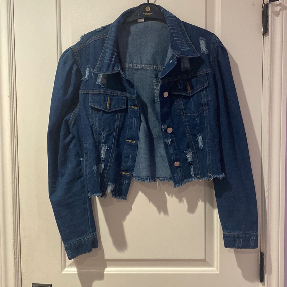 Distress Demin Cropped jacket with puffed sleeves